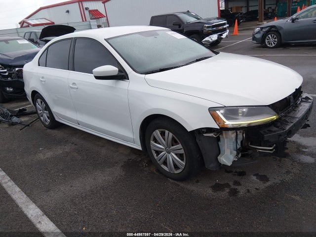 Salvage Volkswagen Jetta Image