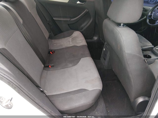 Volkswagen Jetta 1.4t S