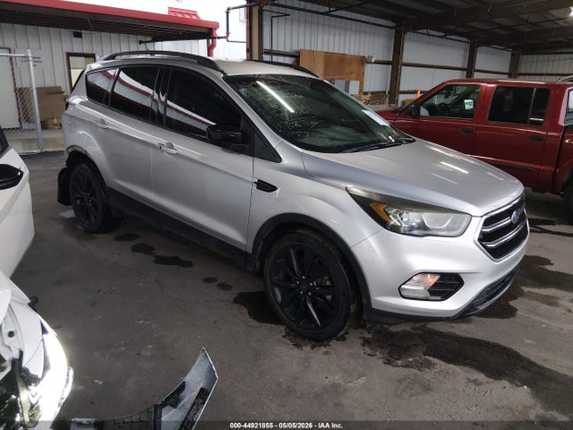 Salvage Ford Escape Image