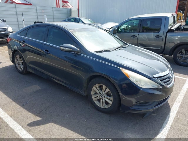 Salvage Hyundai SONATA Image
