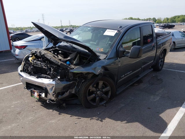 Nissan Titan Sv