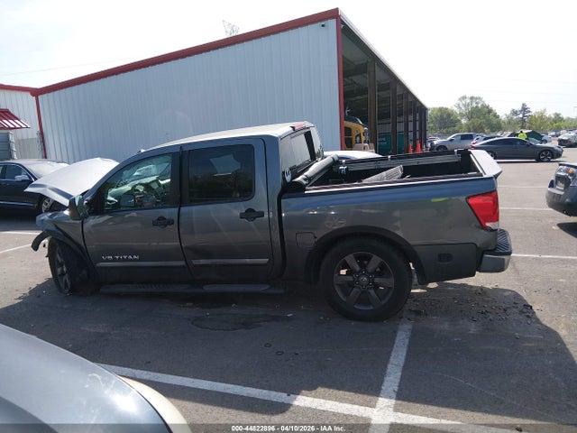 Nissan Titan Sv