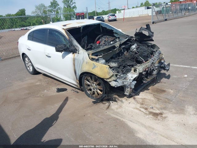 Salvage Buick LaCrosse Image