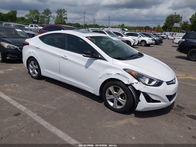 Salvage Hyundai ELANTRA Image