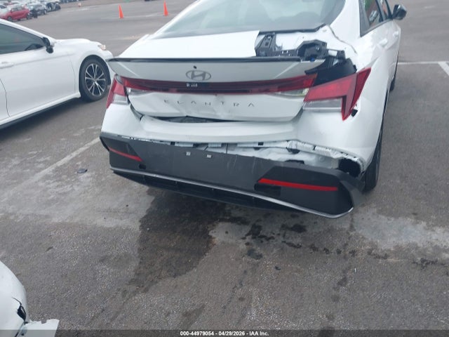 Hyundai ELANTRA Sel Sport
