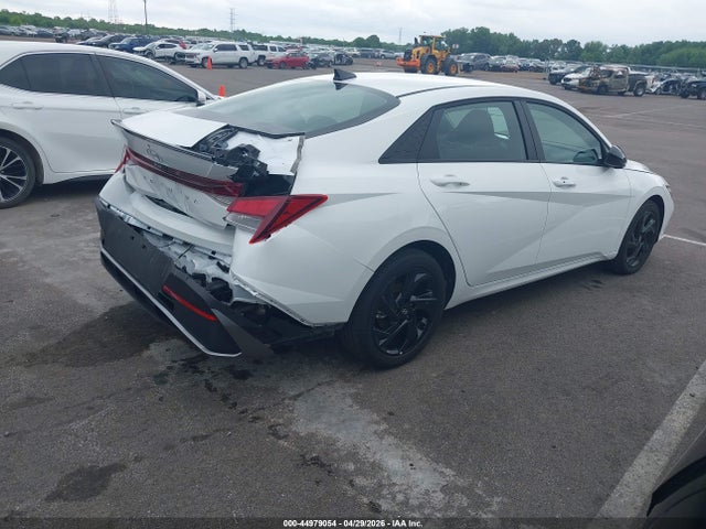 Hyundai ELANTRA Sel Sport