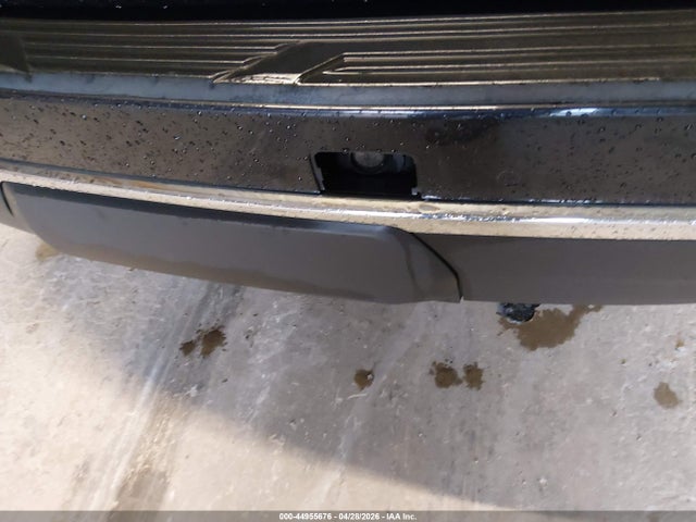 Chevrolet Suburban 4wd Lt