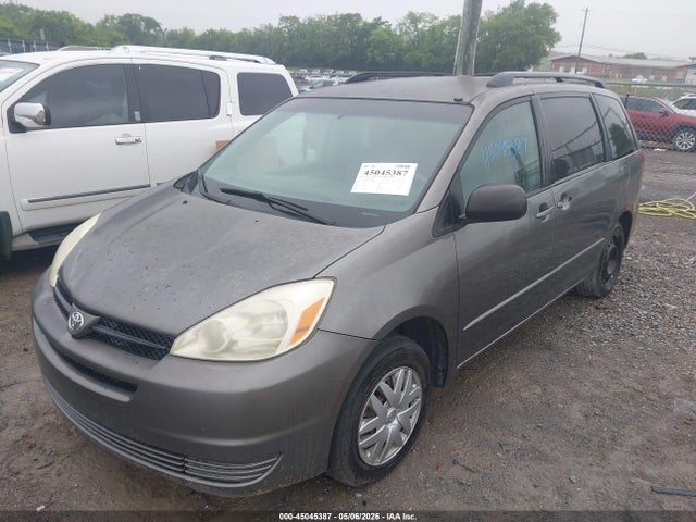Toyota Sienna Le