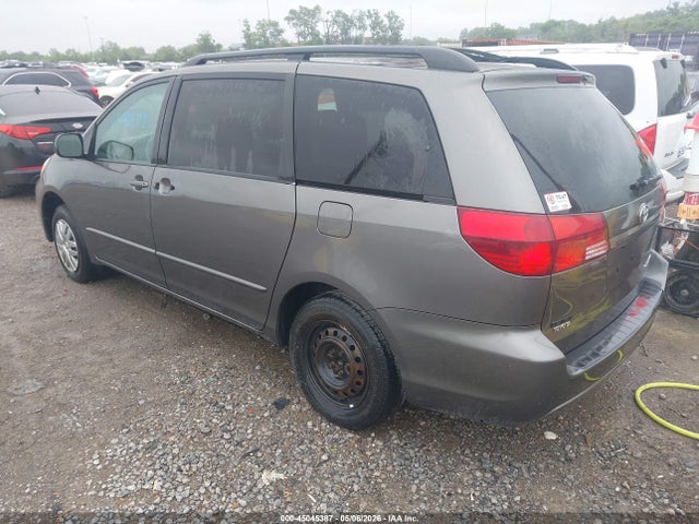 Toyota Sienna Le