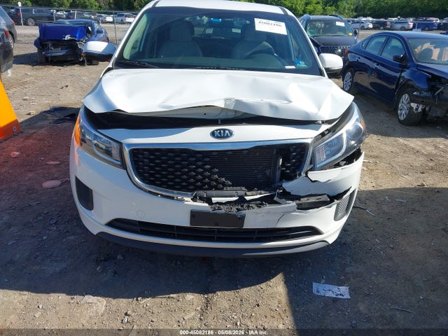 Kia Sedona Lx