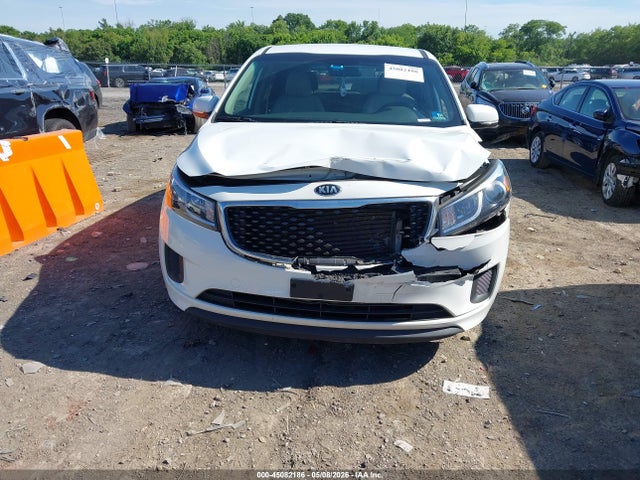 Kia Sedona Lx