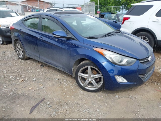 Salvage Hyundai ELANTRA Image