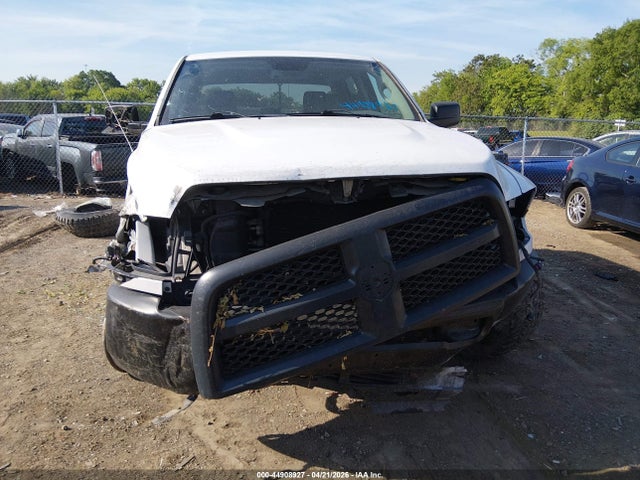 Ram 2500 Tradesman  4x2 8' Box