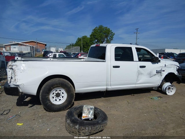 Ram 2500 Tradesman  4x2 8' Box