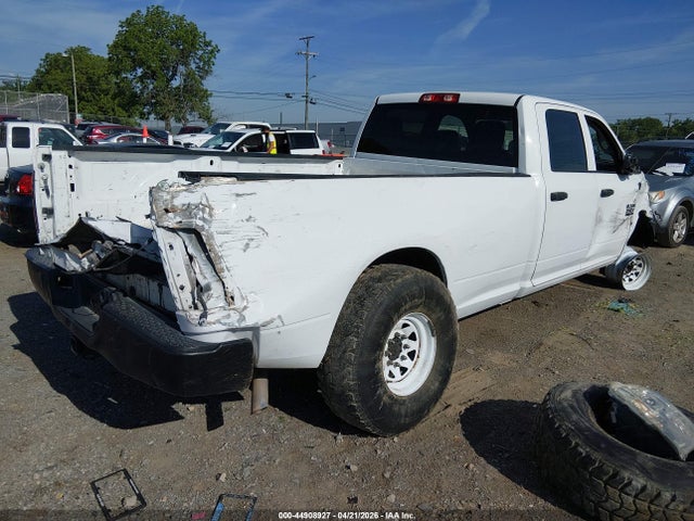 Ram 2500 Tradesman  4x2 8' Box