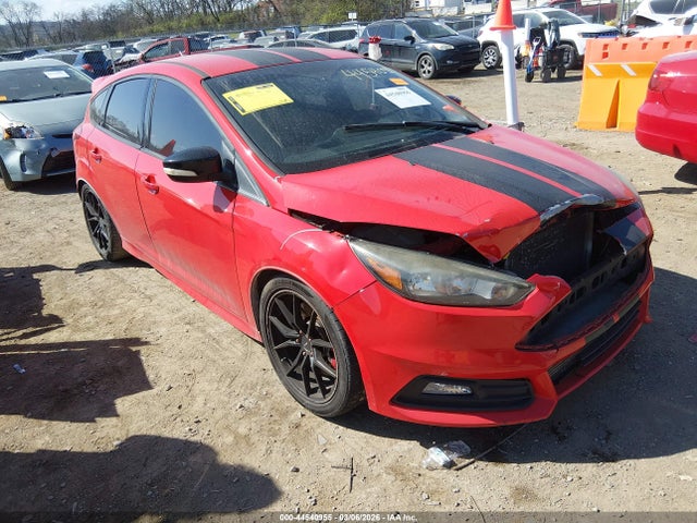 Salvage Ford Focus St Image