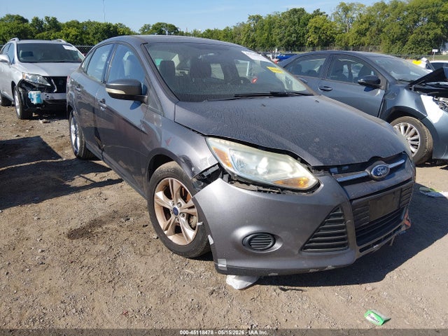 Salvage Ford Focus Image