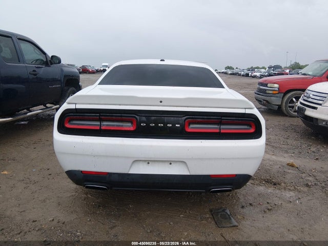 Dodge Challenger Sxt