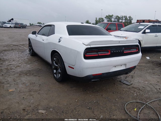 Dodge Challenger Sxt