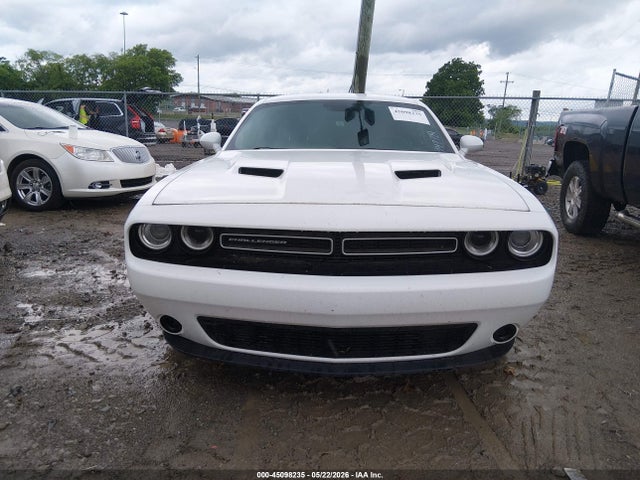 Dodge Challenger Sxt