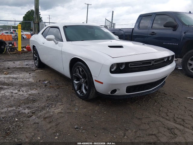 Salvage Dodge Challenger Image