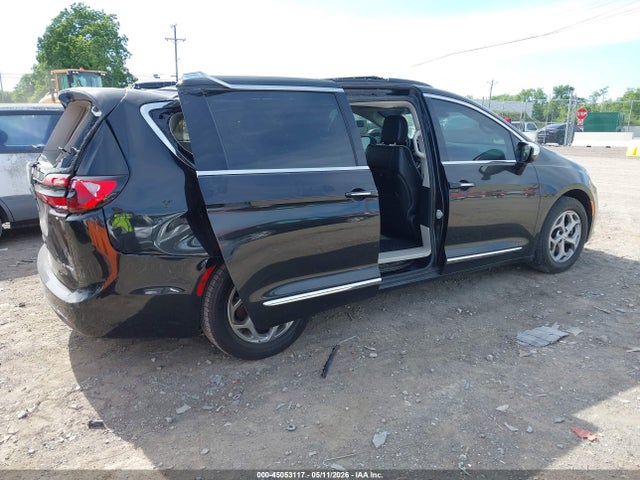 Chrysler Pacifica Limited