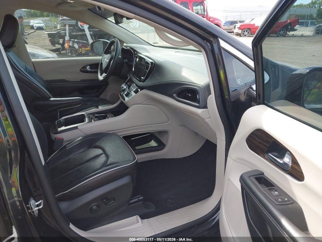 Chrysler Pacifica Limited