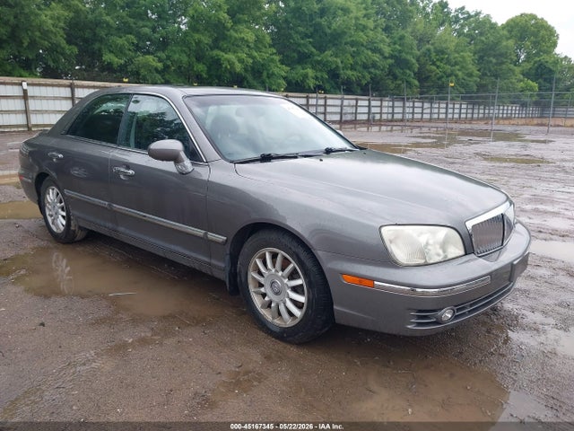 Salvage Hyundai XG350 Image