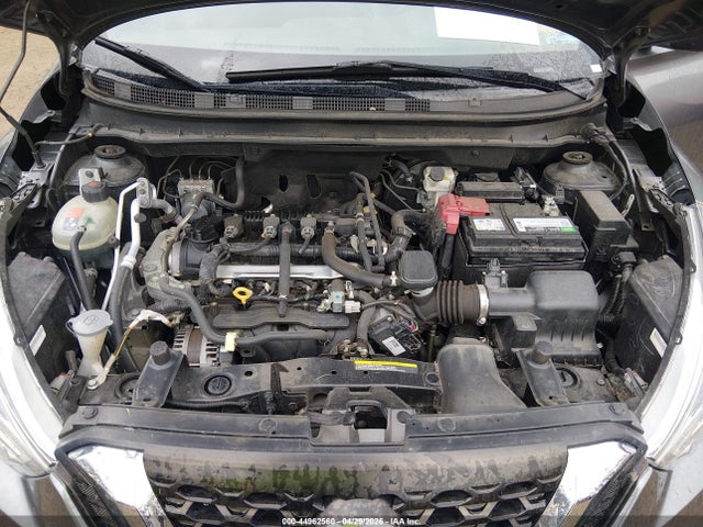 Nissan Kicks S