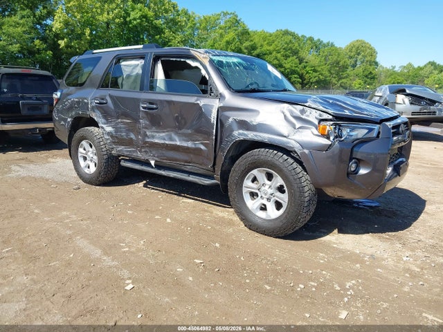 Salvage Toyota 4Runner Image