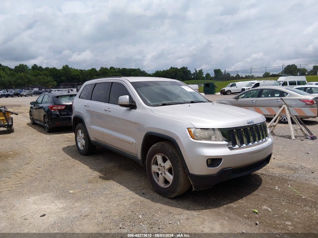 Salvage Jeep Grand Cherokee Image