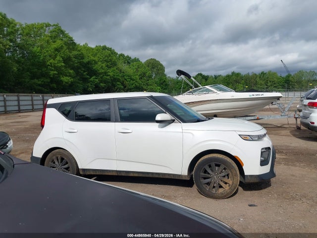 Kia Soul Lx