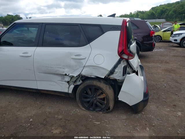 Kia Soul Lx