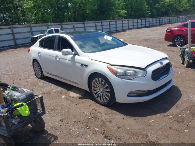 Salvage Kia K900 Image
