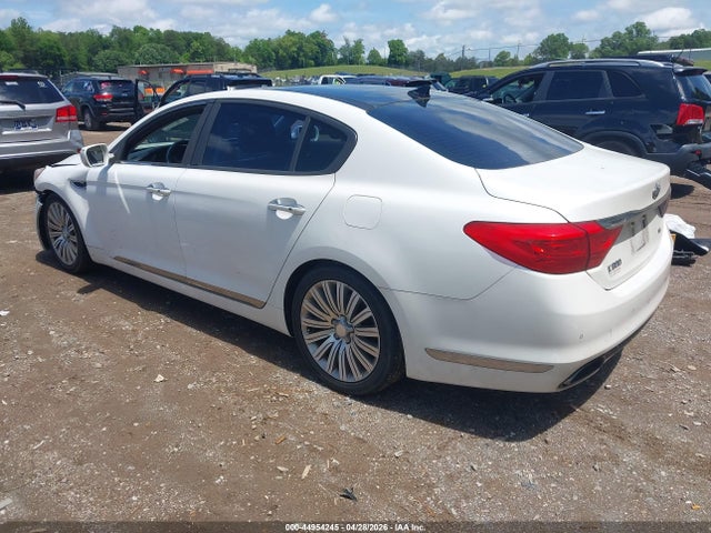 Kia K900 Premium