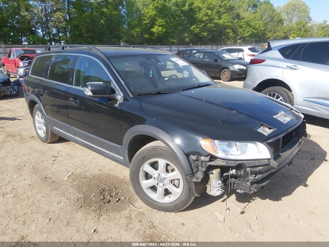 Salvage Volvo XC70 Image