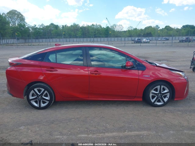 Toyota Prius Three Touring