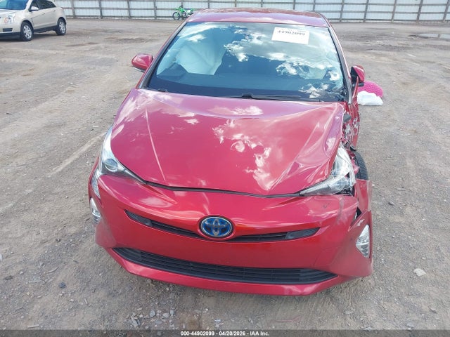 Toyota Prius Three Touring