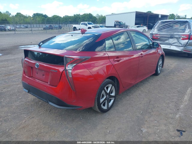 Toyota Prius Three Touring