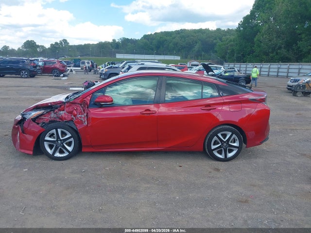 Toyota Prius Three Touring