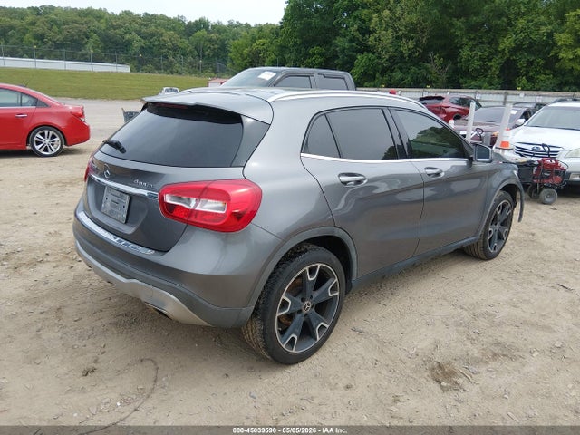 Mercedes-Benz GLA 4matic