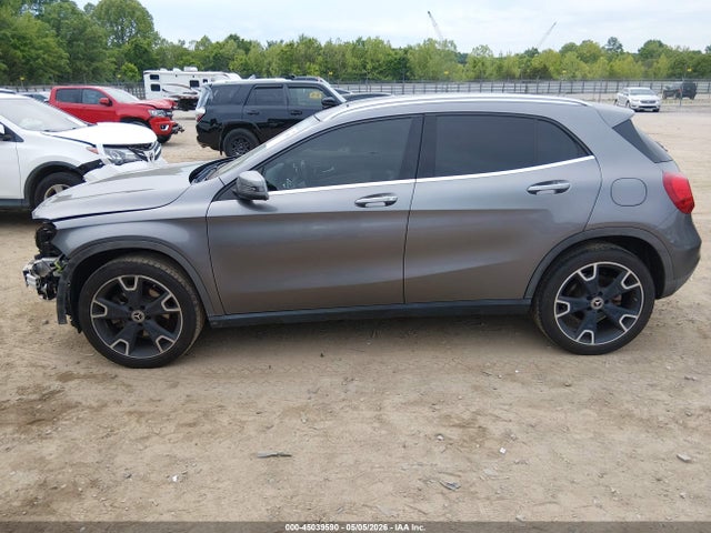Mercedes-Benz GLA 4matic