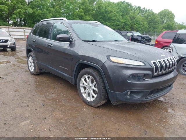 Salvage Jeep Cherokee Image