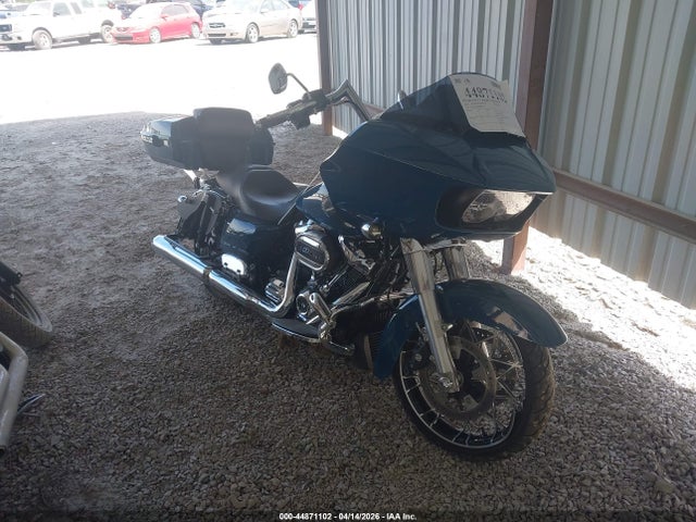 Salvage Harley-Davidson Fltrxs Image