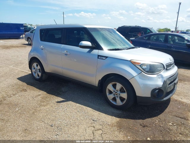 Salvage Kia Soul Image