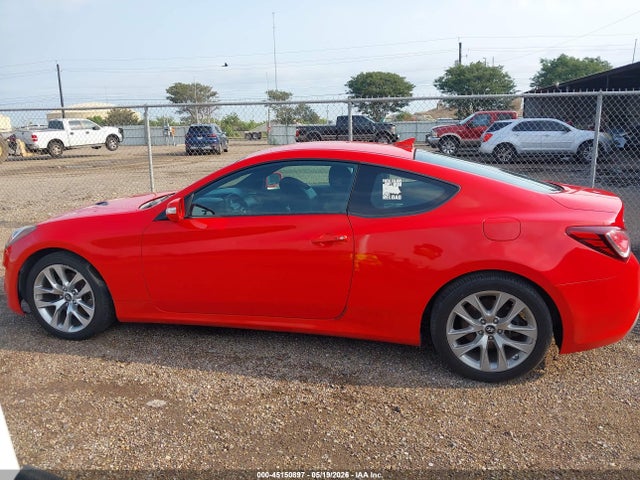 Hyundai Genesis 3.8 Base