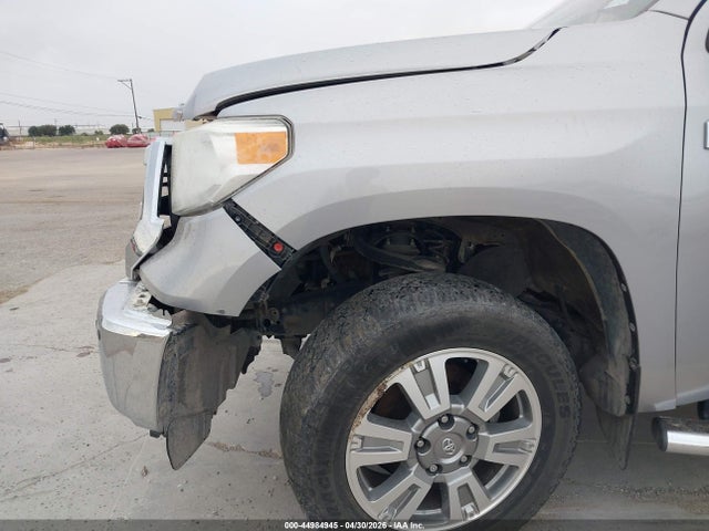 Toyota Tundra 1794 5.7l V8