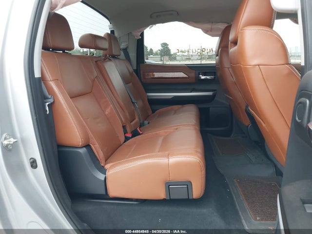 Toyota Tundra 1794 5.7l V8