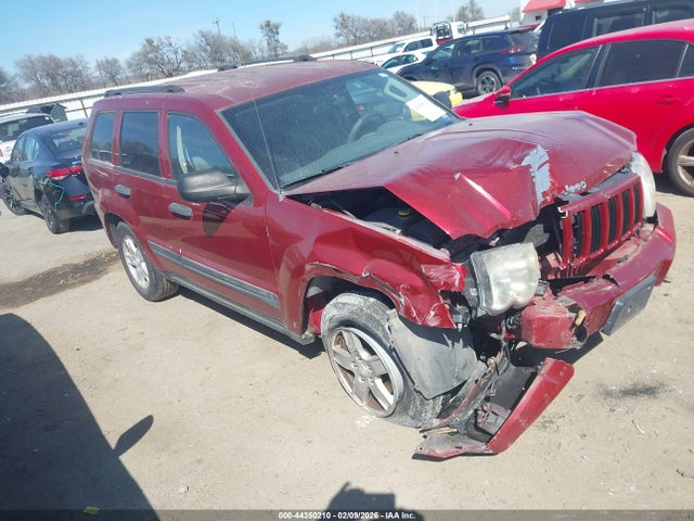Salvage Jeep Grand Cherokee Image