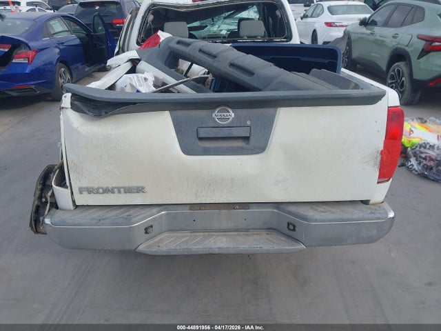 Nissan Frontier S